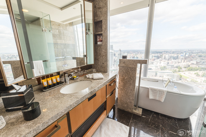 Bathroom in Deluxe City Room, Shard