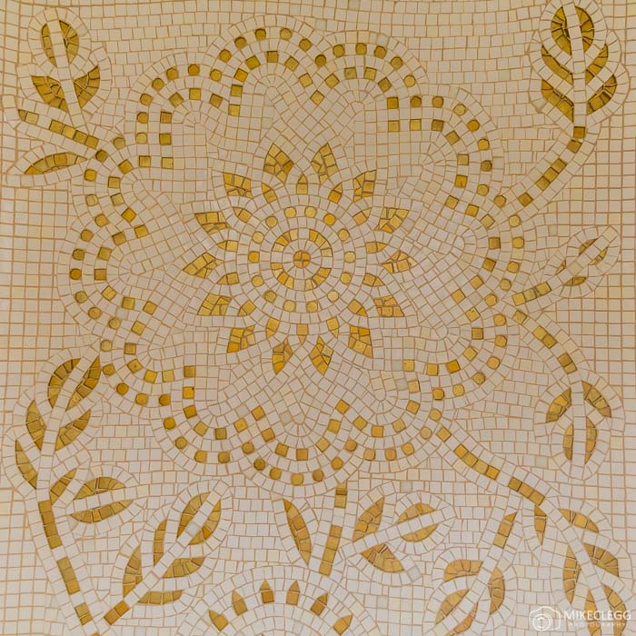 Mosaic designs in the bathrooms, Prince de Galles