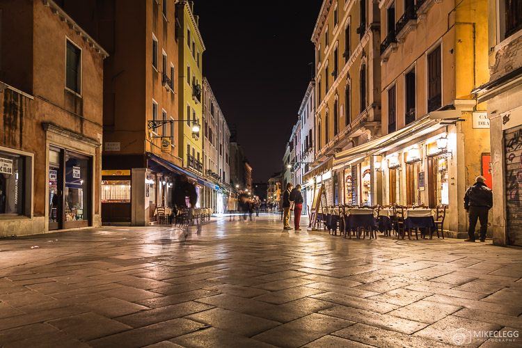 Strada Nuova in Venice at night