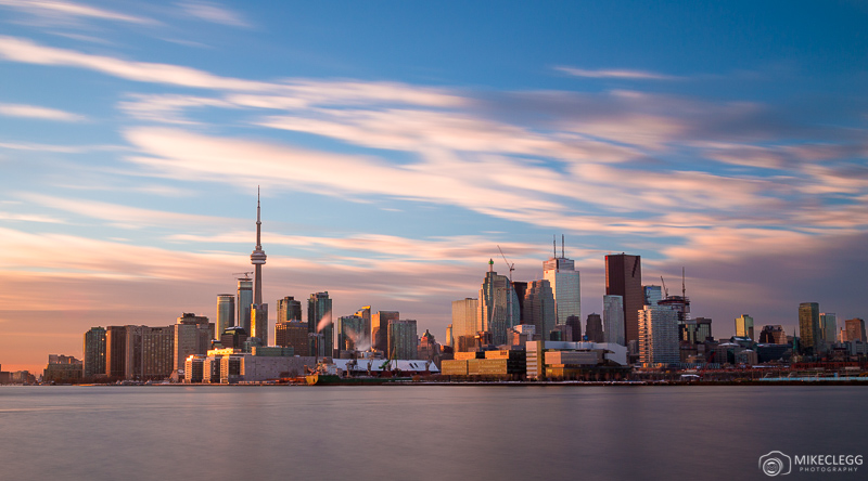 30+ Best Photo Spots in Toronto (Instagram and Photography Locations + Tips)