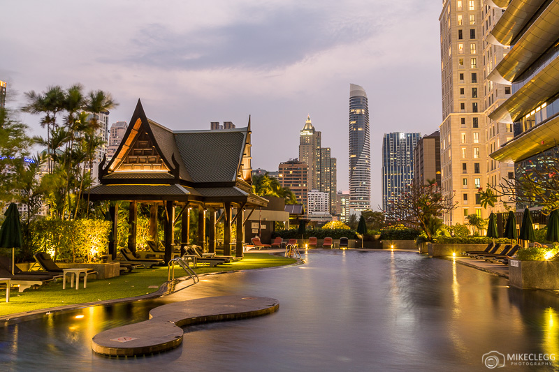 Luxury in Bangkok: The Athénée, A Luxury Collection Hotel Outdoor pool and city views at Plaza Athenee Bangkok