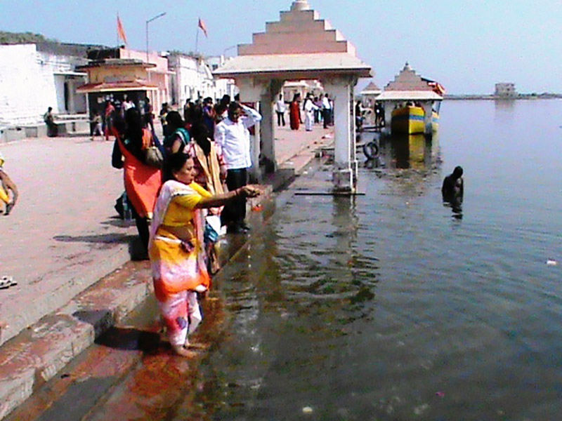 Triveni Ghat - Image by Bipin Baloni