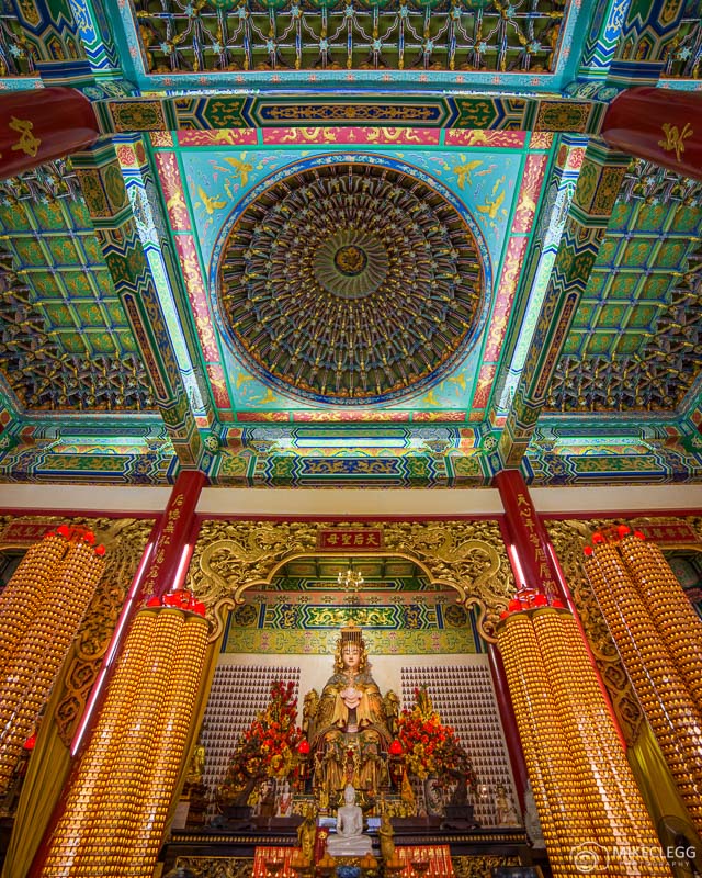 Beautiful and photogenic interiors - Thean Hou Temple