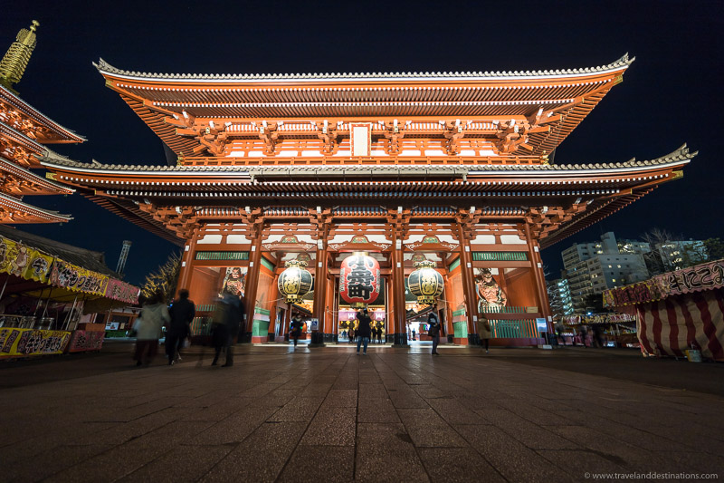 In Pictures – Japan – Cities at Night Hōzōmon gate in Tokyo at night