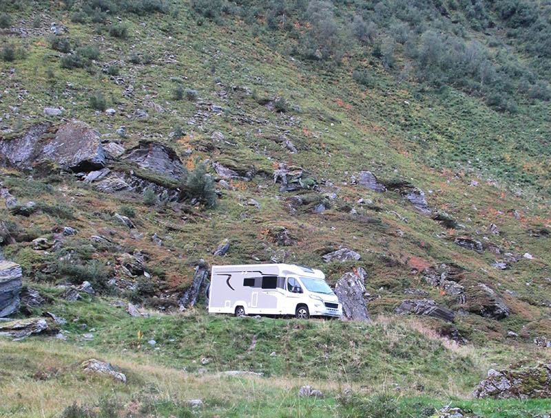 Motorhome in Norway - By @downunderwanderings