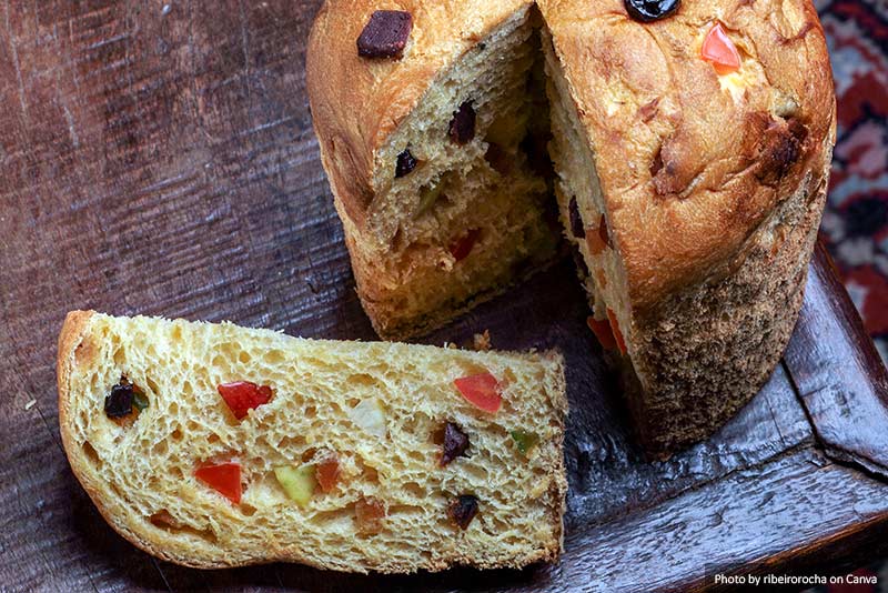 Panettone with dried fruits