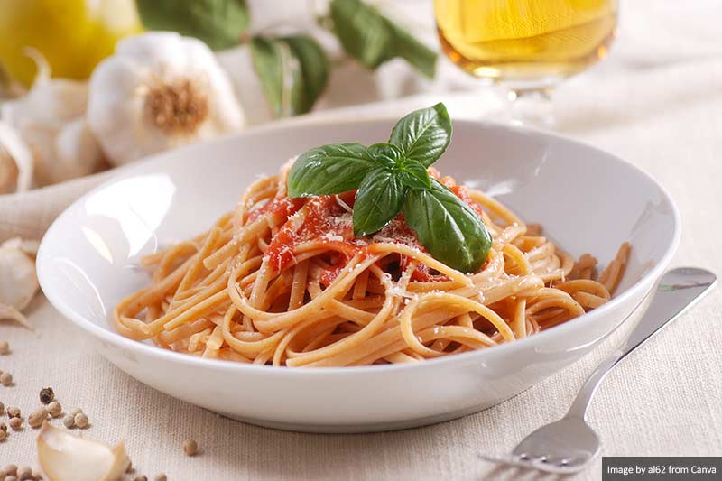 Best and Most Delicious Food and Drinks to Try in Italy Spaghetti with tomato sauce