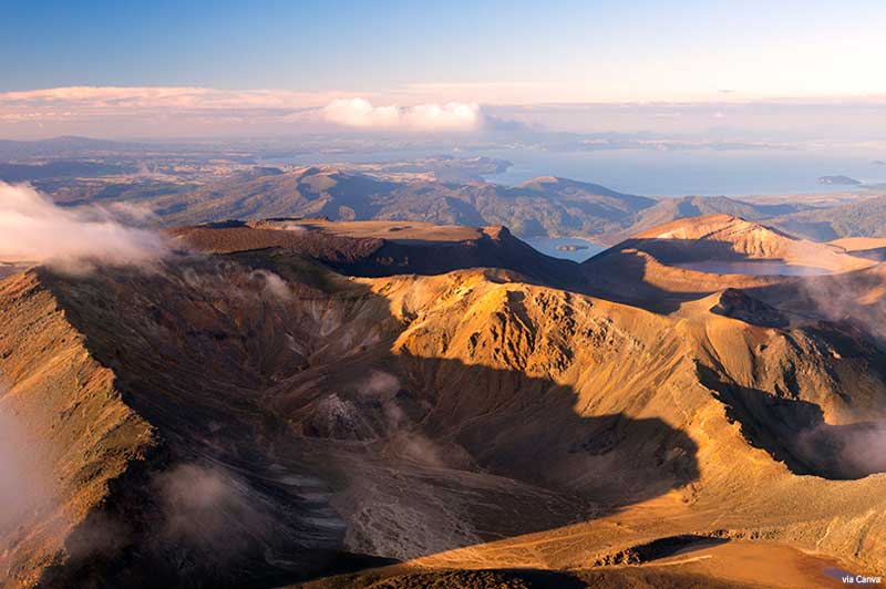 A Guide to the 10 Great Walks of New Zealand New Zealand Great Walks - Tongariro National Park