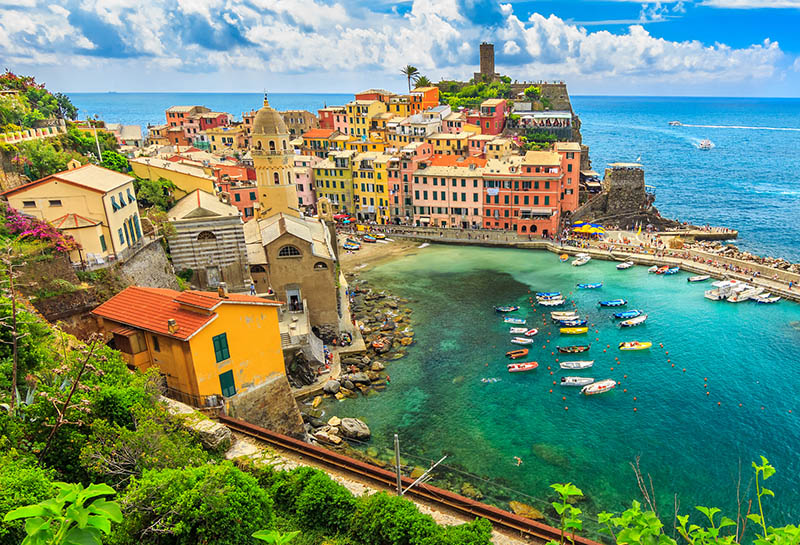 Colourful buildings in Vernazza