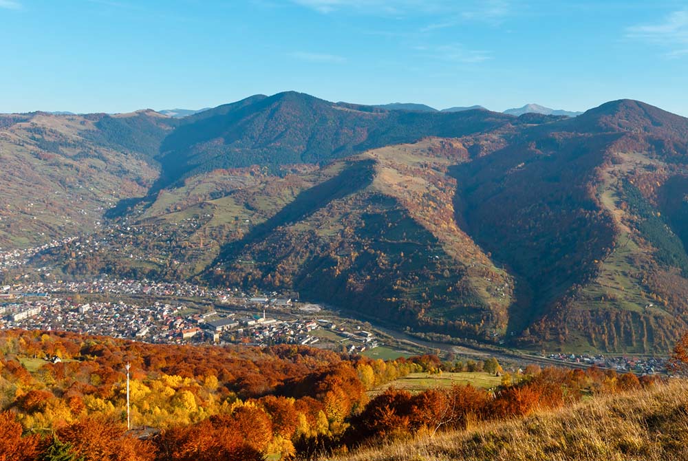 Rakhiv and mountains