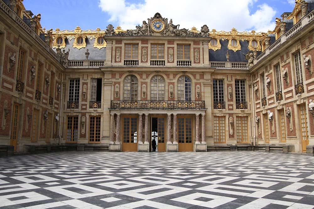 Versailles Exterior