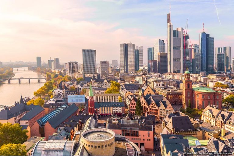 11 Best Things to See and Do in Frankfurt (Germany) Frankfurt Skyline