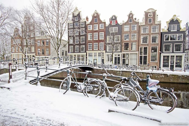 8 Best Things to Do in Amsterdam in the Winter Snow in Amsterdam in the winter