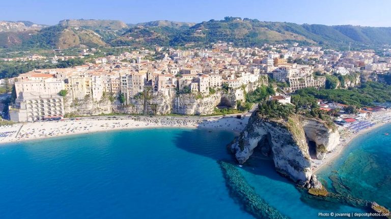 11 Beautiful Places to visit in Calabria (Italy) Tropea in Calabria Italy